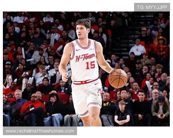 挡拆弱侧空切造位，里德·谢泼德较上季提升外线威胁